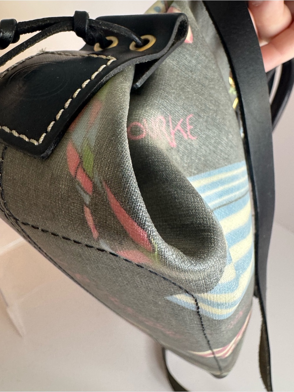 #326 Dooney & Bourke Y2K Summer Beach Tassel Coated Canvas & Leather Two Way Bag - Picture 8 of 14